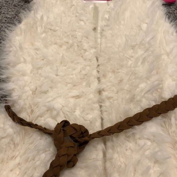 Justice Faux Fur Off White Vest - Picture 3 of 5